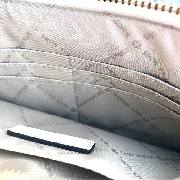 ✨HPx2✨ [Michael Kors] Jet Set Leather Wristlet - Picture 5 of 8